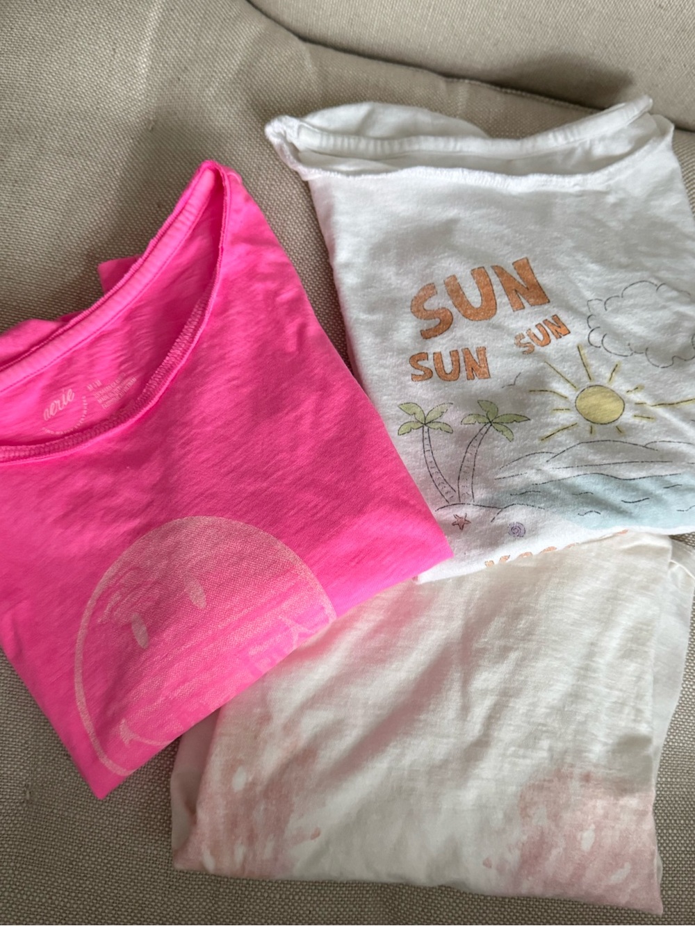 aerie Bright Hot Pink Graphic Tee